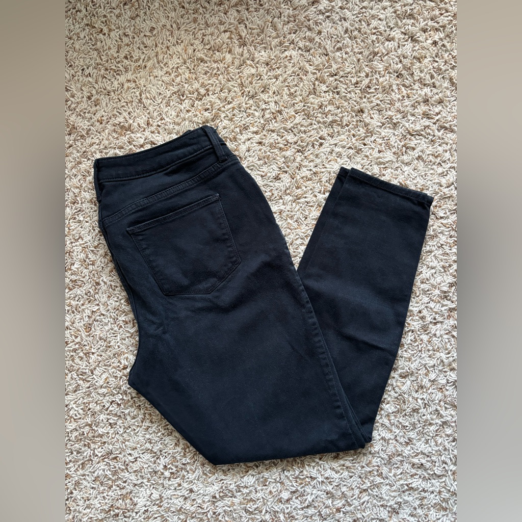 Universal Thread Women’s Black Mid Rise Curvy Skinny Jeans Size 10/30r